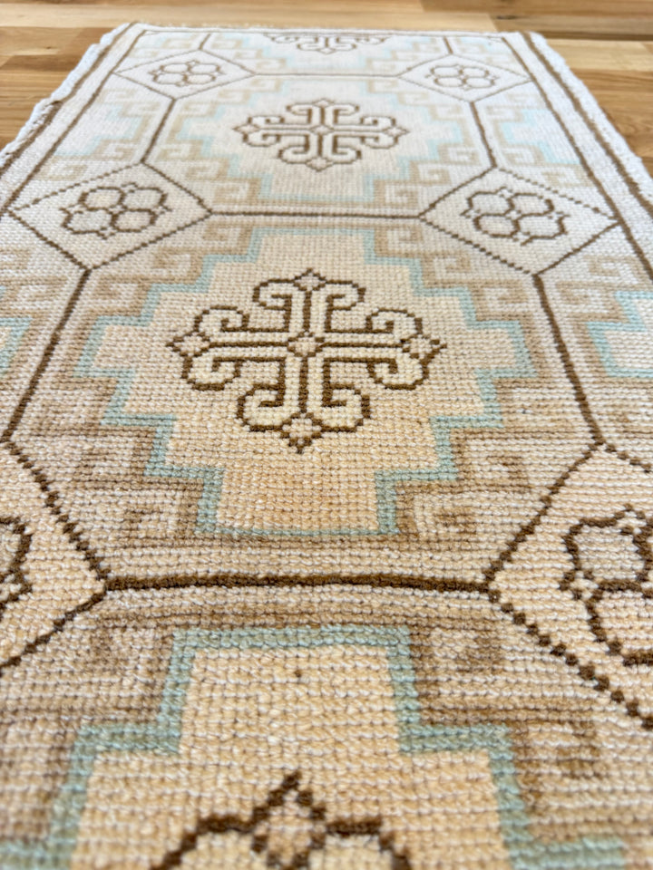 Yastik 1.6x3.2 - LillieKat Rugs