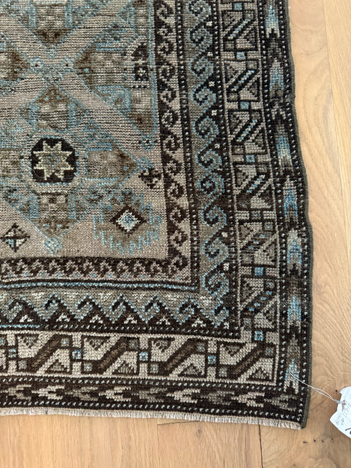 Baluch 3.8x5.10