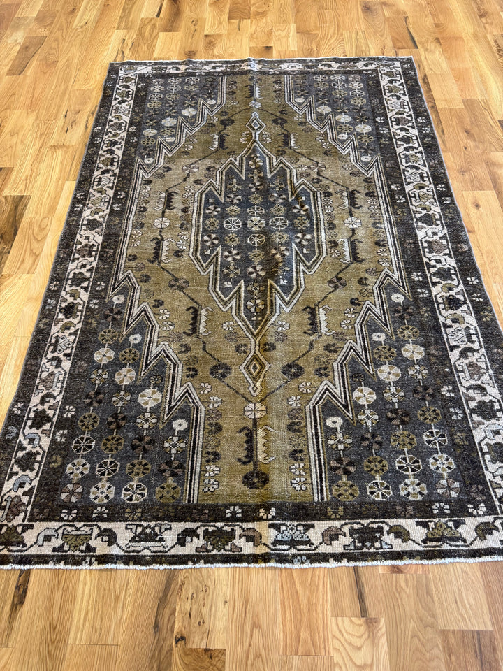 Mazlaghan 4.2x6.4