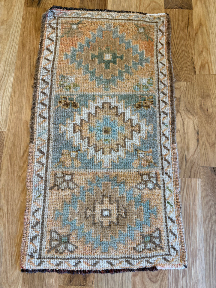 Yastik 1.7x2.10 - LillieKat Rugs