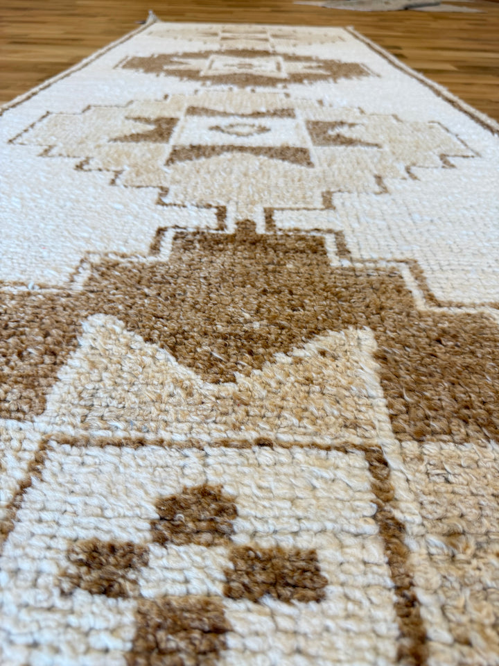 Herki Runner 3.0x9.11 - LillieKat Rugs