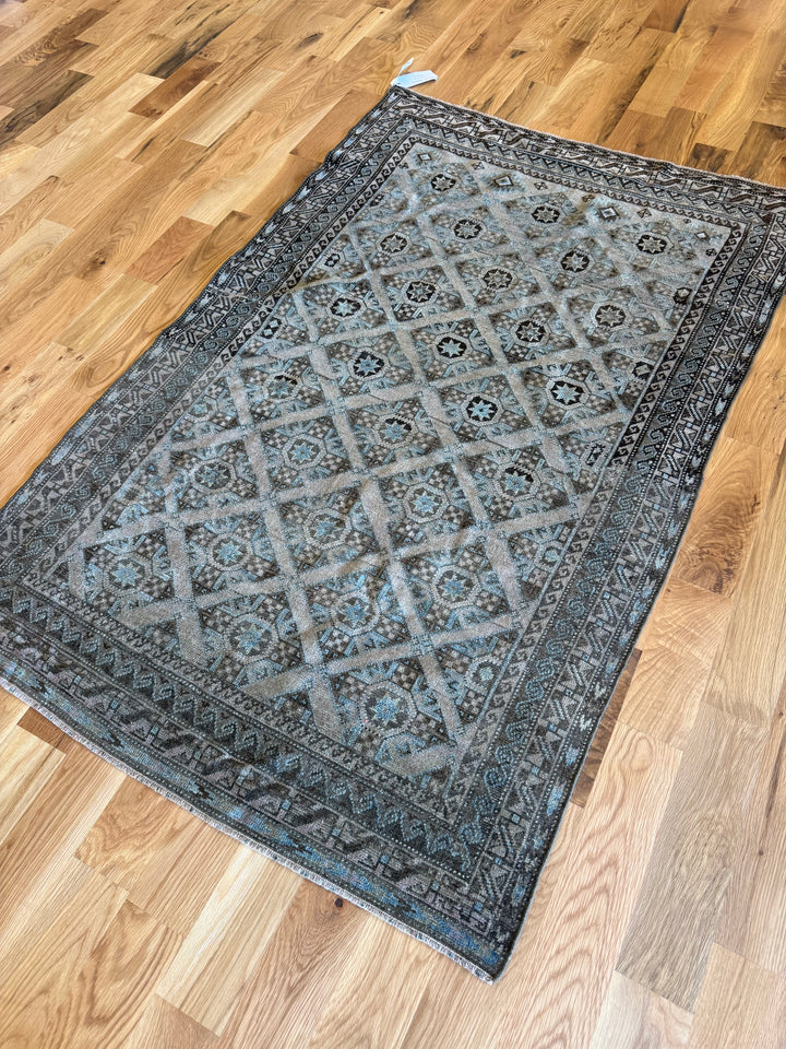 Baluch 3.8x5.10