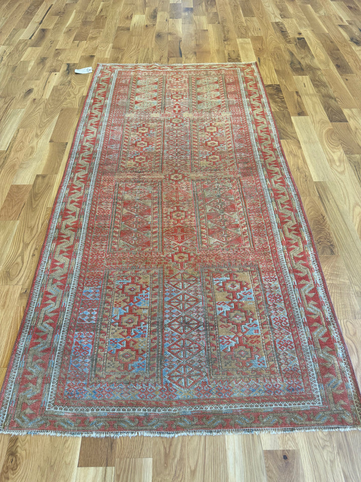 Belouch Runner 3.8x7.3