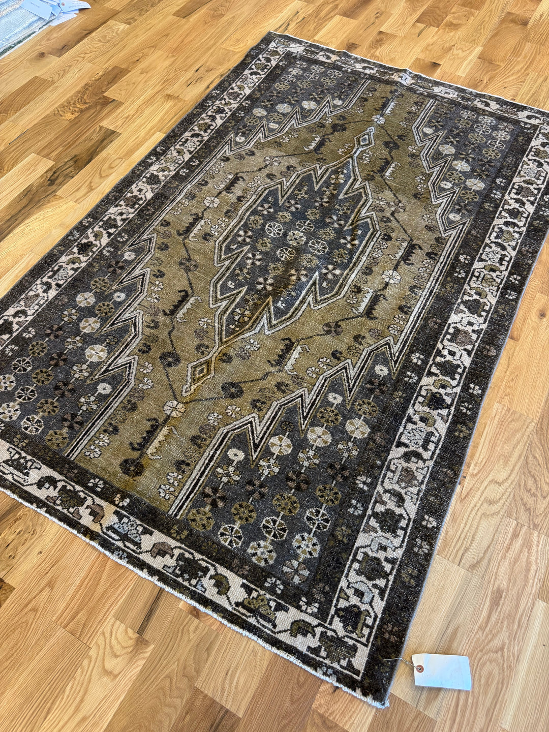 Mazlaghan 4.2x6.4