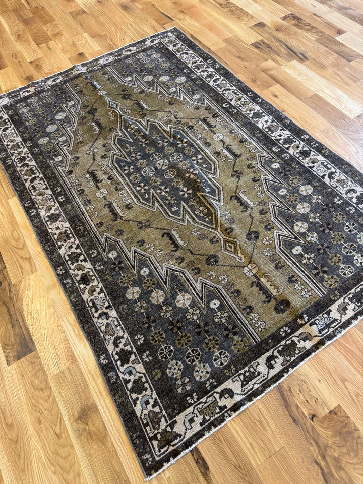Mazlaghan 4.2x6.4