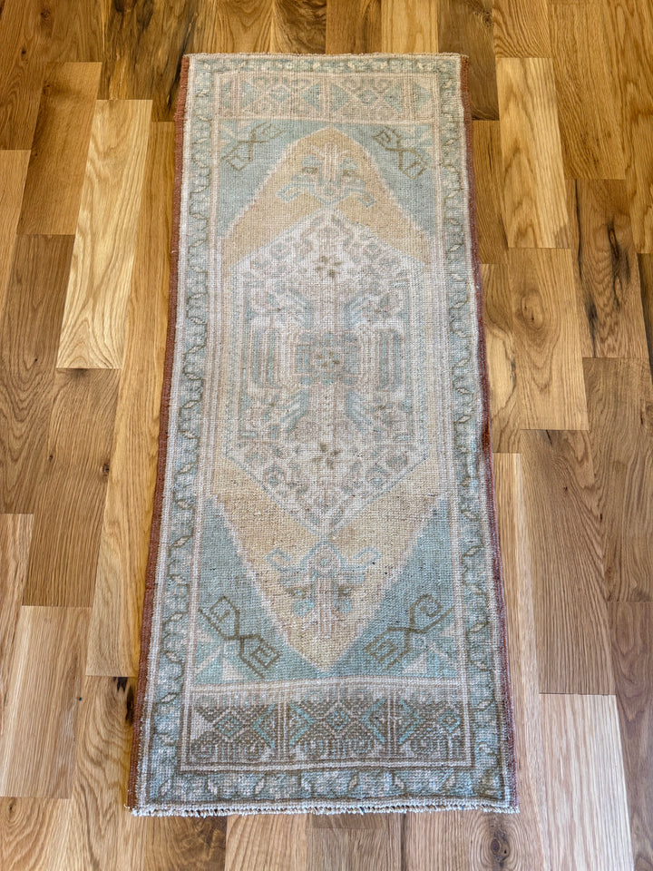Yastik 1.8x4.0 - LillieKat Rugs