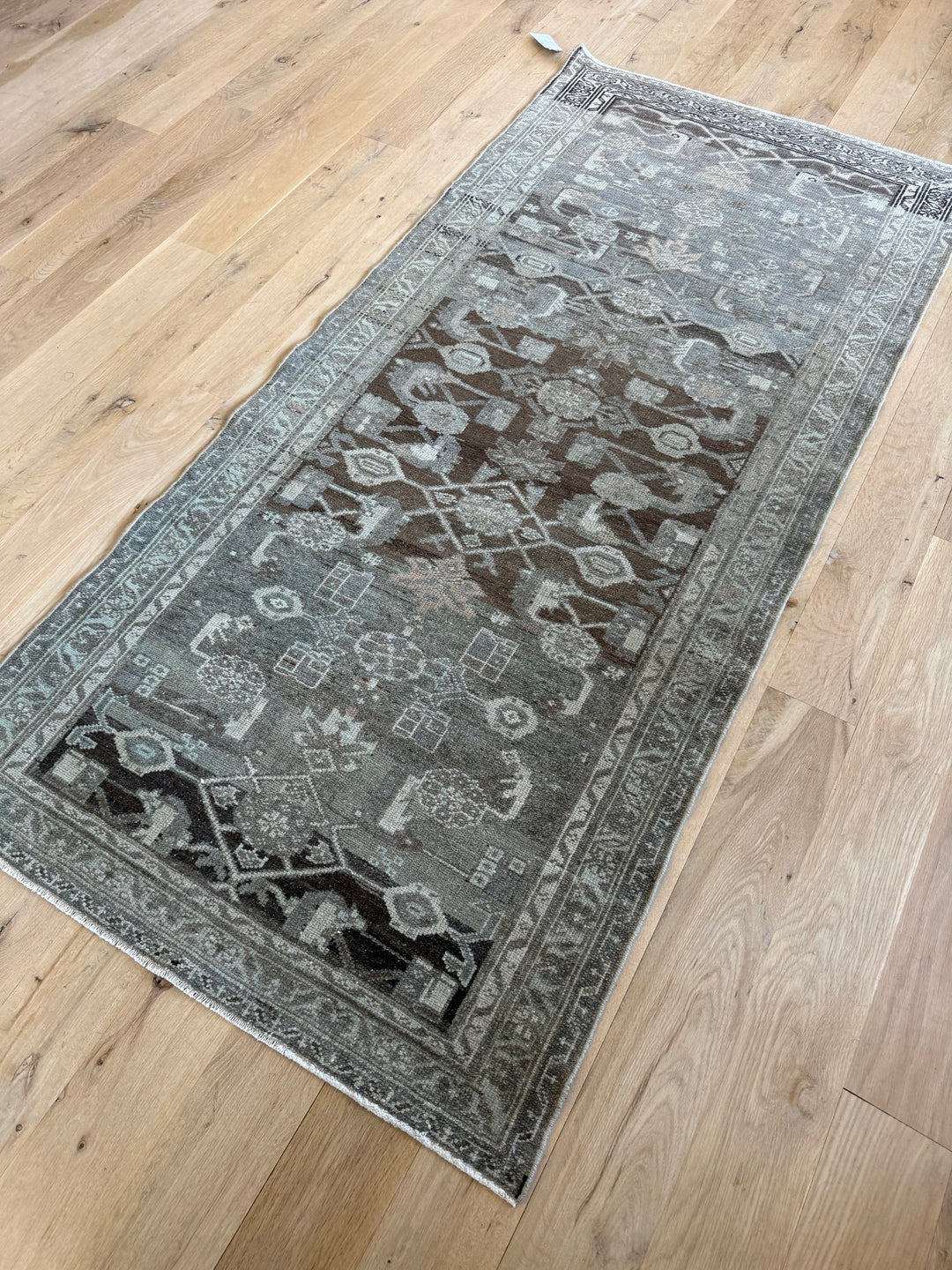 Hamadan Runner 3.2x6.10