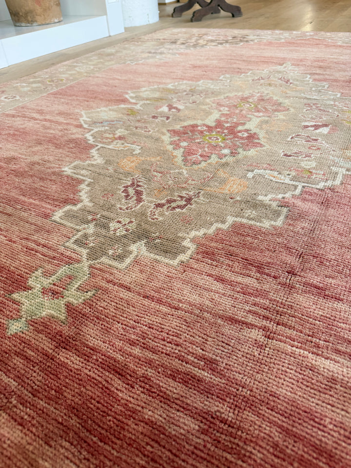 Anatolian 5.9x8.8 - LillieKat Rugs