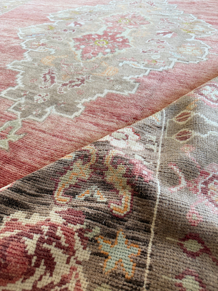 Anatolian 5.9x8.8 - LillieKat Rugs