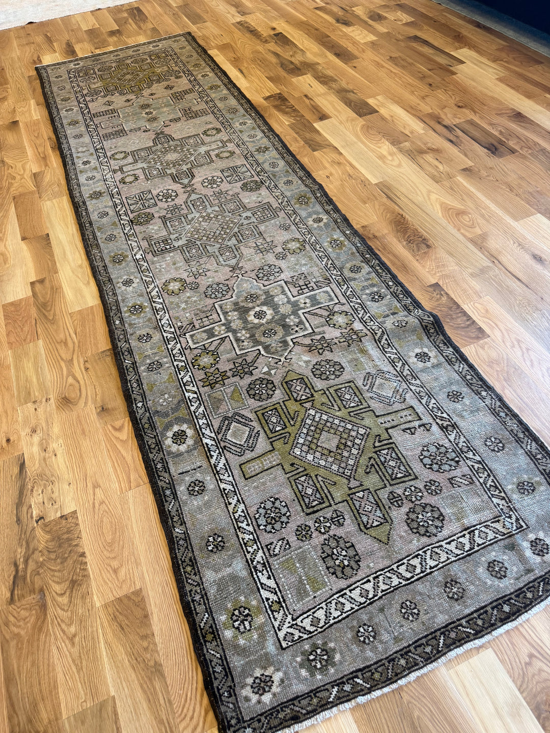 Persian Runner 3.0x11.2