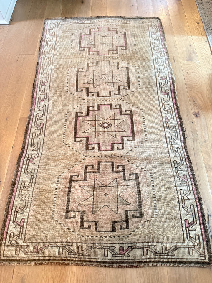 Anatolian Runner 2.11x5.5