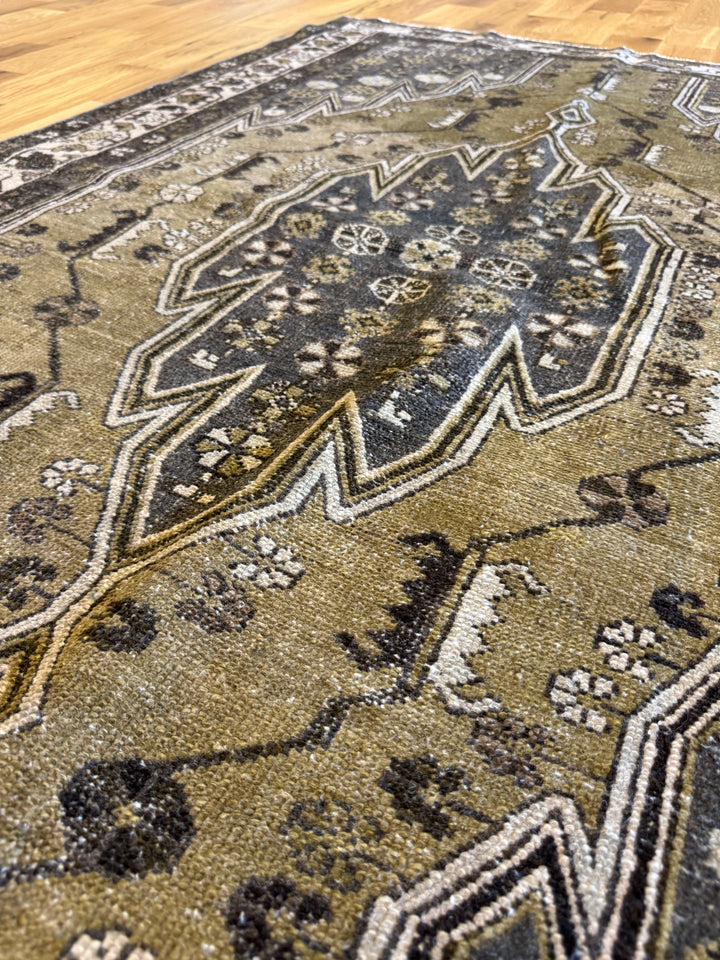 Mazlaghan 4.2x6.4