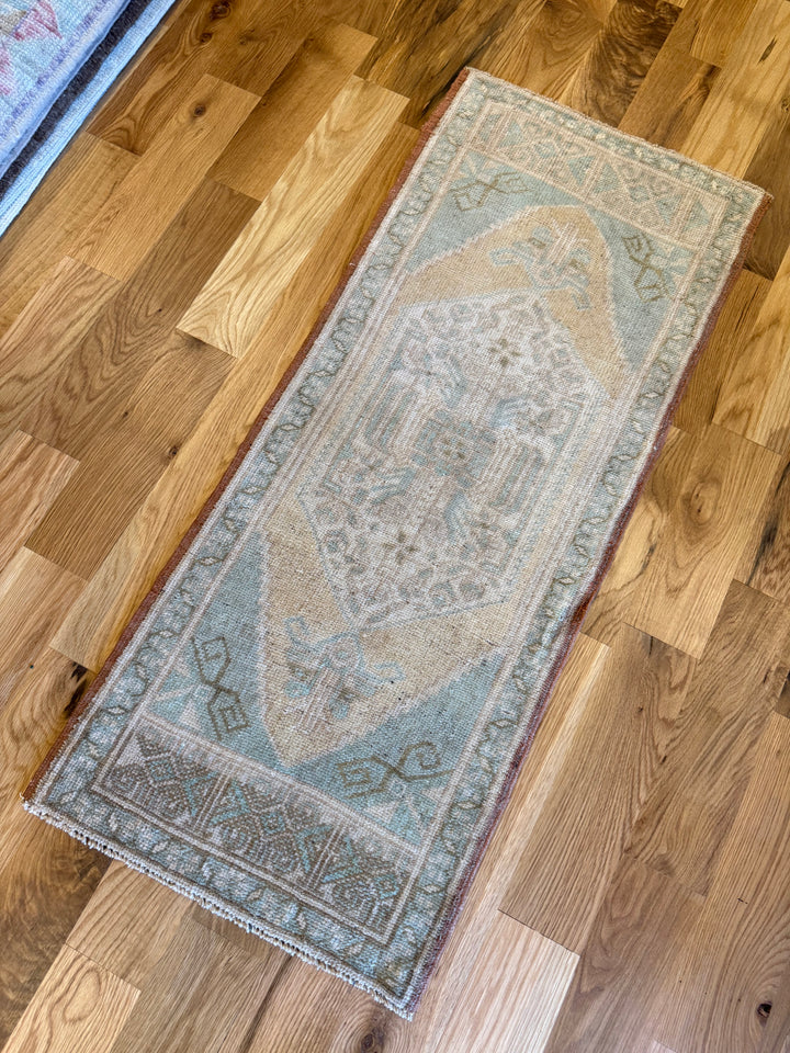 Yastik 1.8x4.0 - LillieKat Rugs