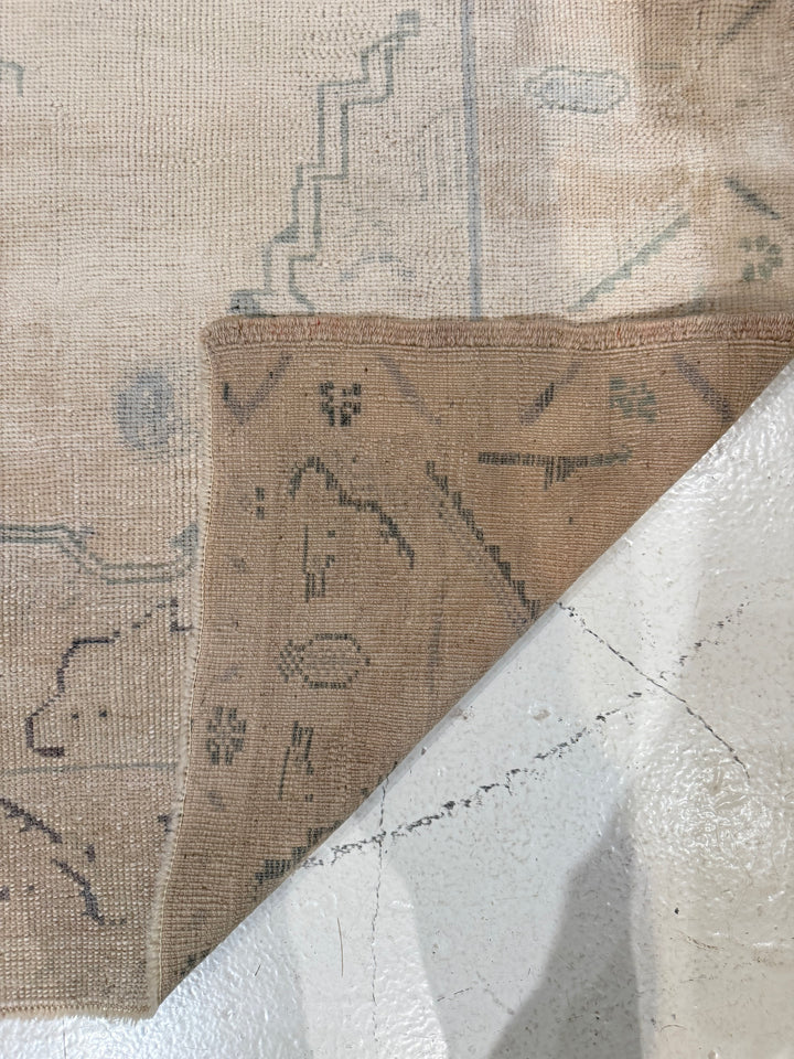 Anatolian 5.8x8.1 - LillieKat Rugs