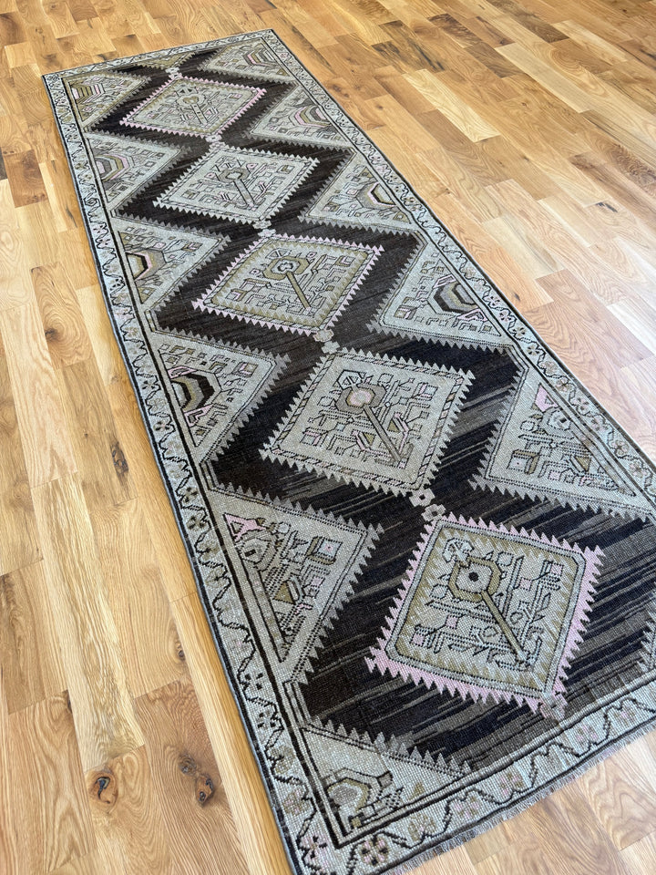 Persian Runner 3.2x9.1