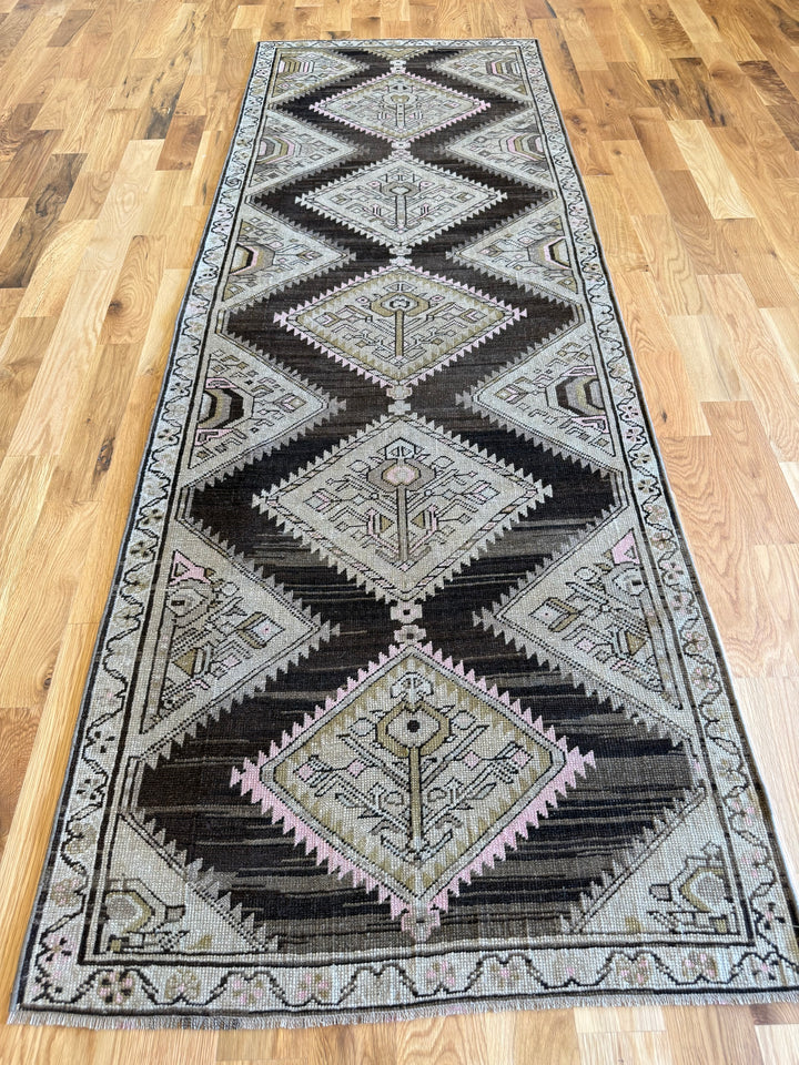Persian Runner 3.2x9.1