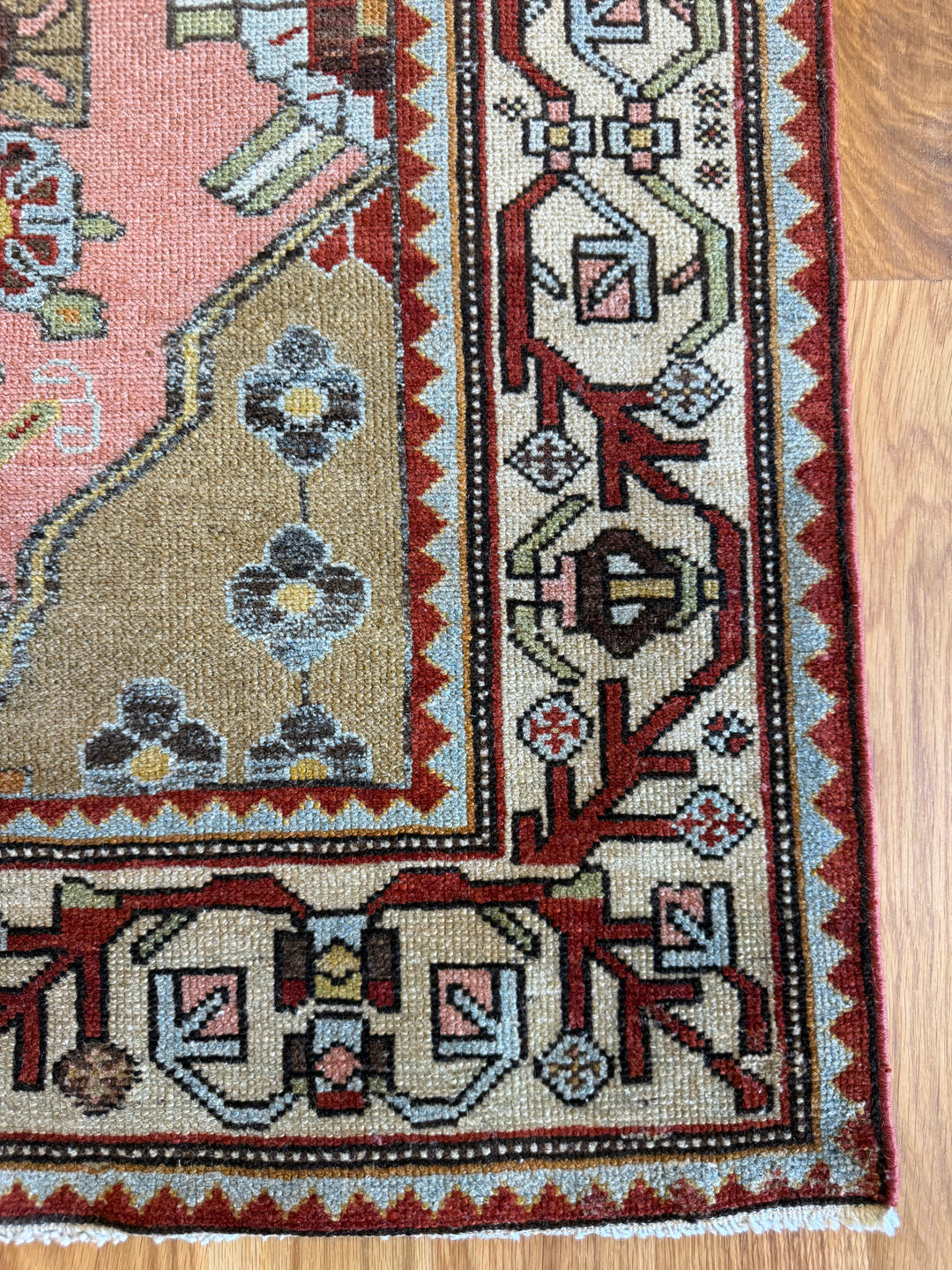 Bakhtiari (Persian) Runner 3.4x9.11