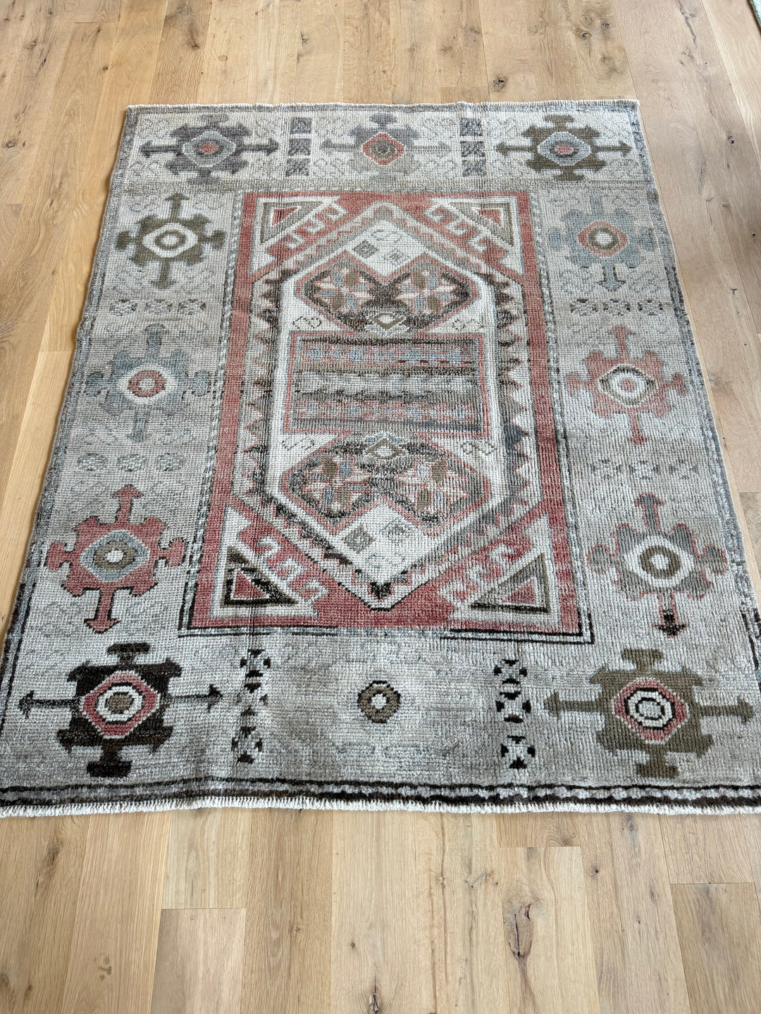 Oushak (OLD WOOL) 4.3x5.4