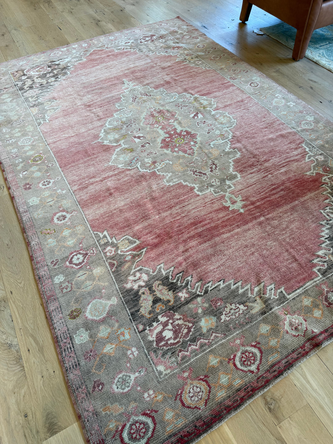 Anatolian 5.9x8.8 - LillieKat Rugs
