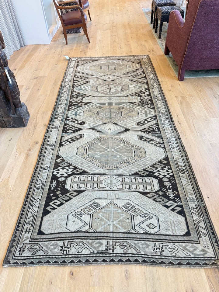 Caucasian Gallery Runner 4.11x10.0