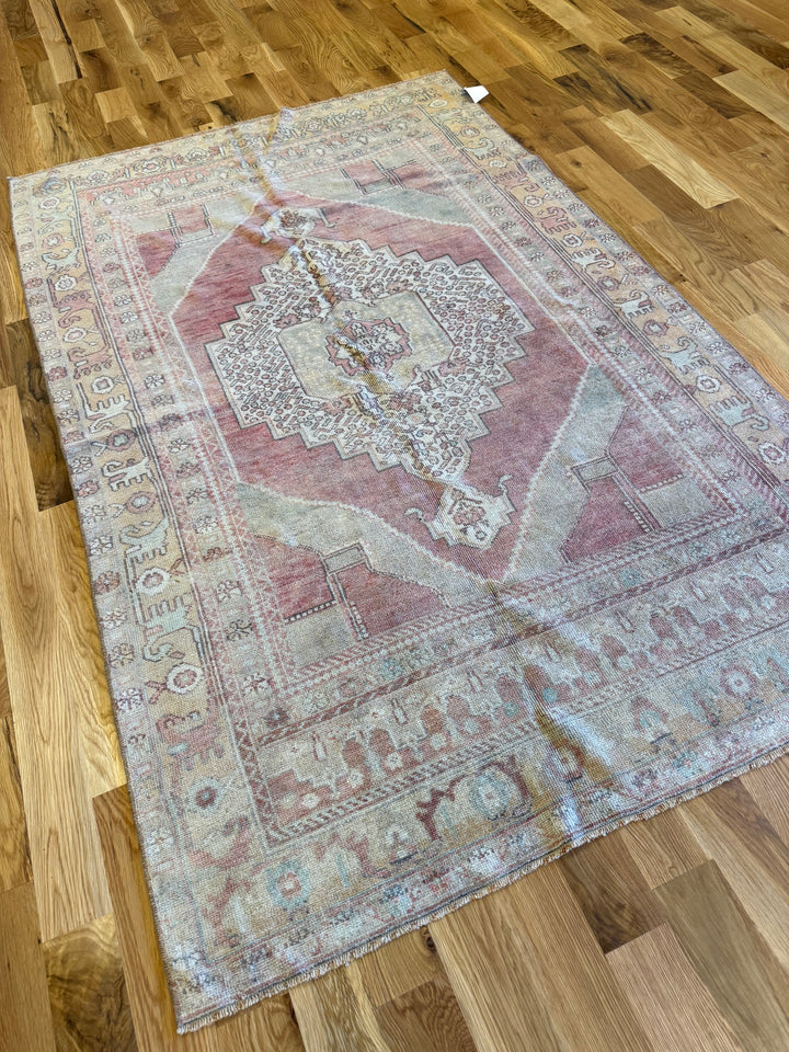 Anatolian 4.8x7.3