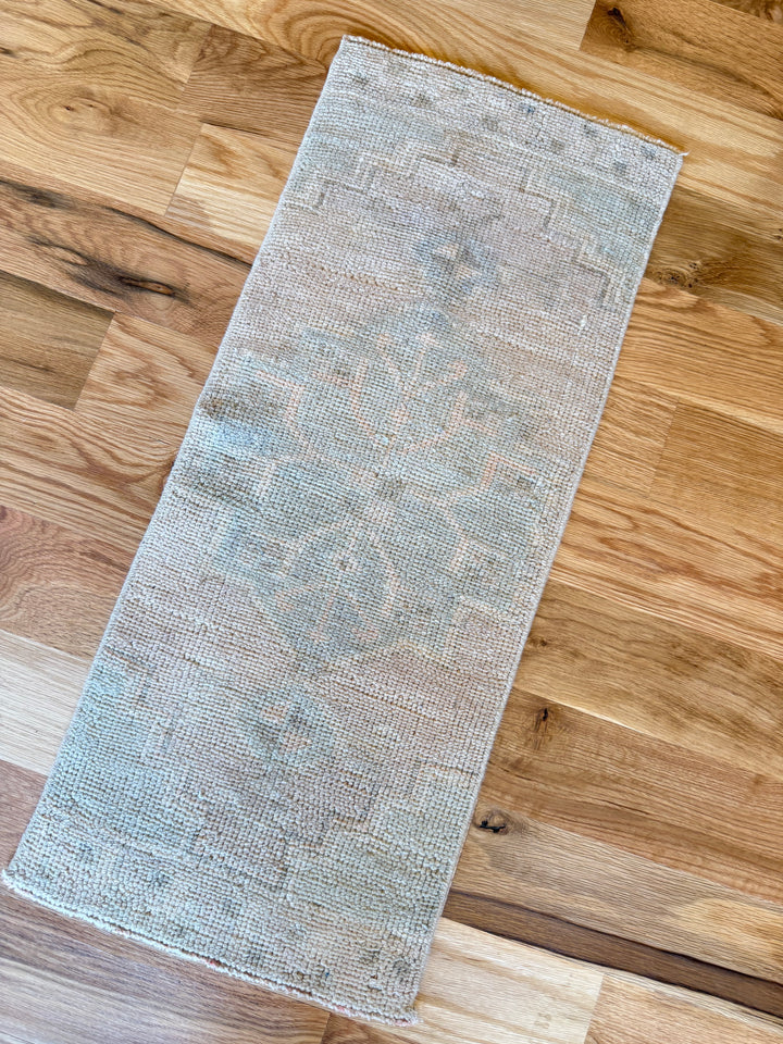 Yastik 1.2x2.8 - LillieKat Rugs