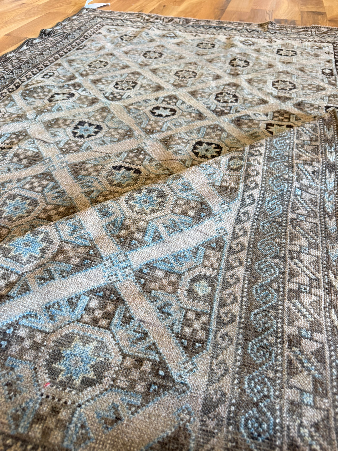 Baluch 3.8x5.10