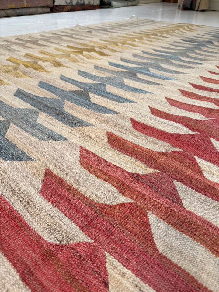 Kilim (Flatweave) 8.3x9.7