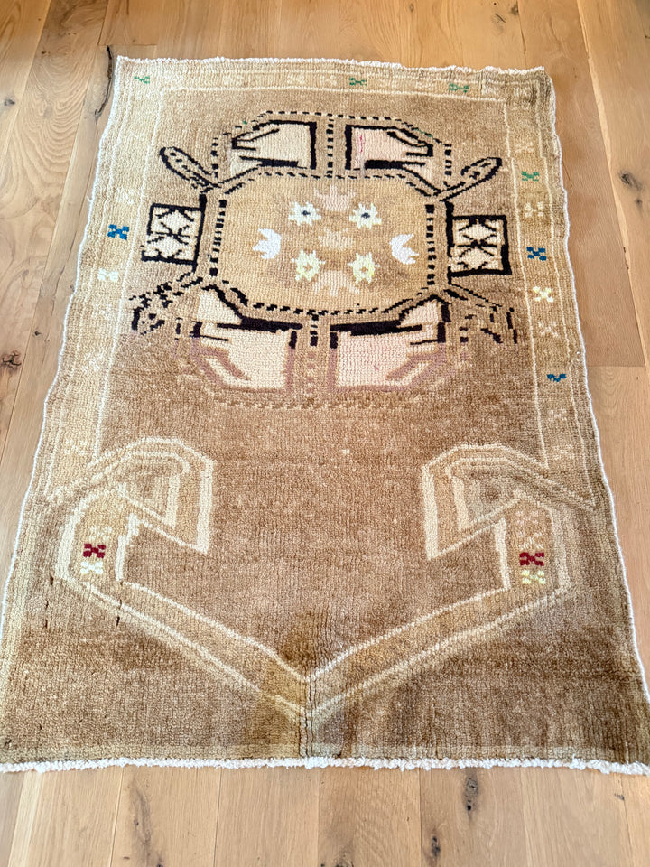 Anatolian 2.11x4.3