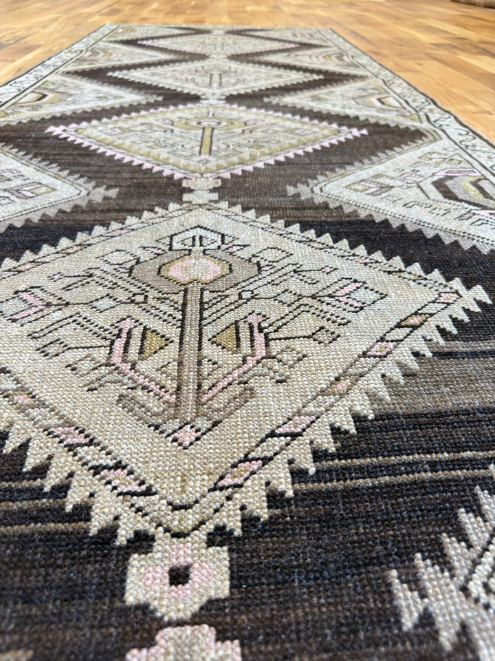 Persian Runner 3.2x9.1