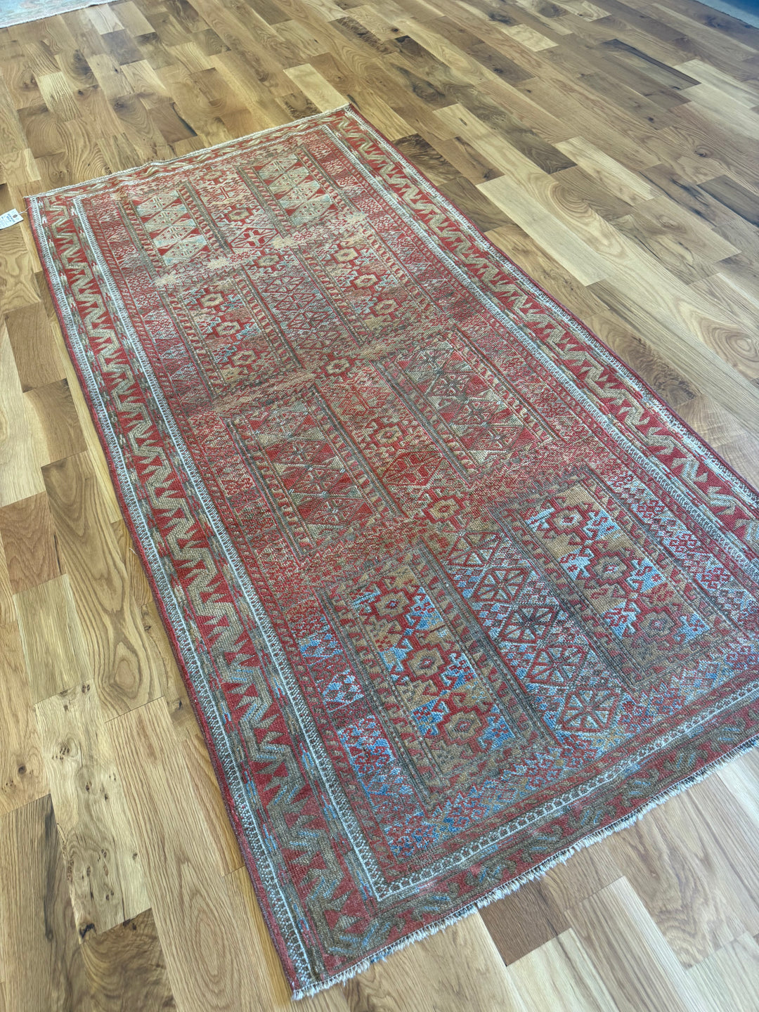 Belouch Runner 3.8x7.3