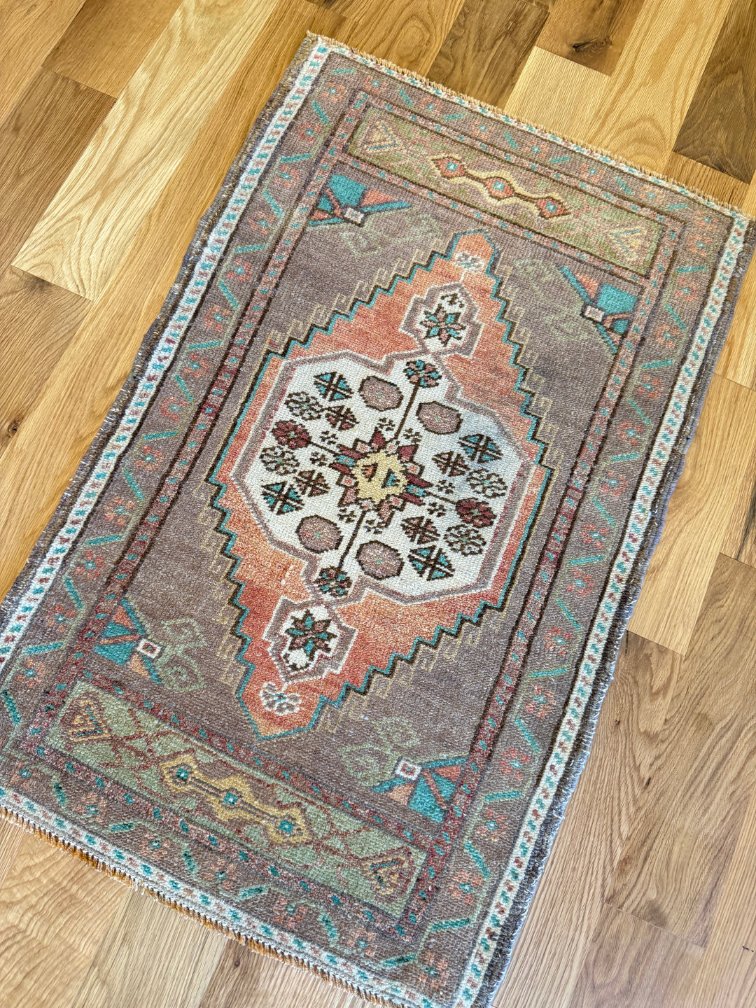 Yastik 1.11x3.0 - LillieKat Rugs