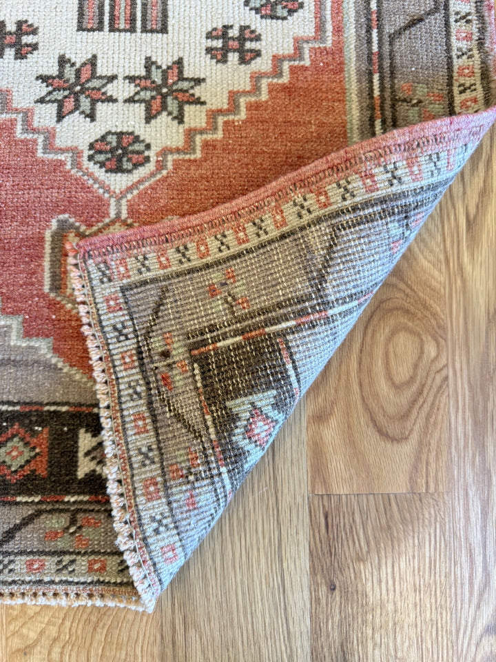 Yastik 1.11x3.3 - LillieKat Rugs