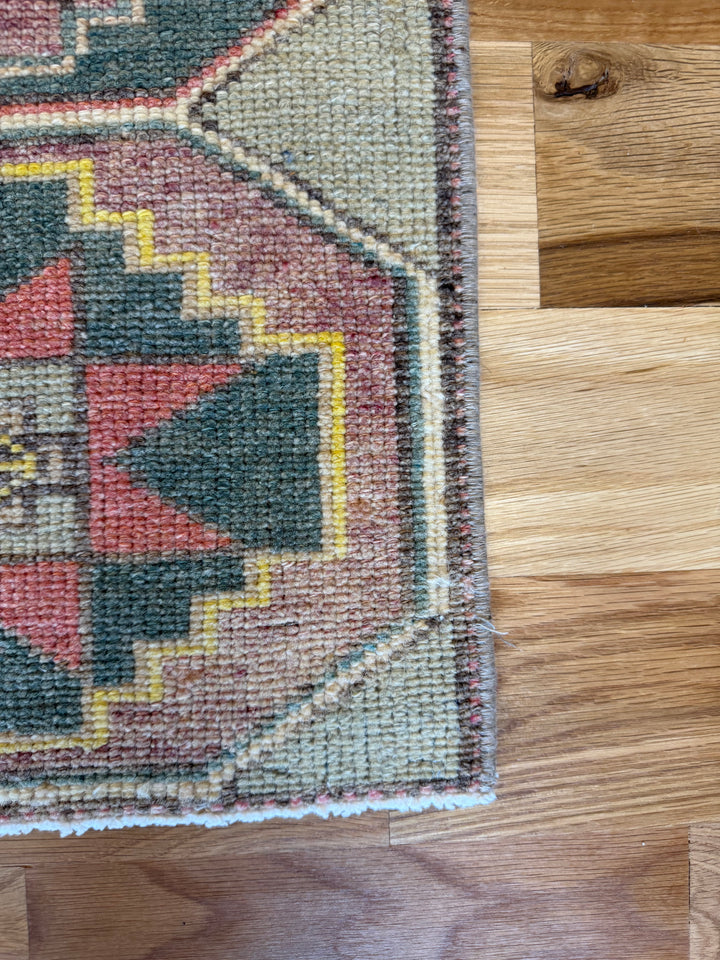 Yastik 1.4x2.6 - LillieKat Rugs