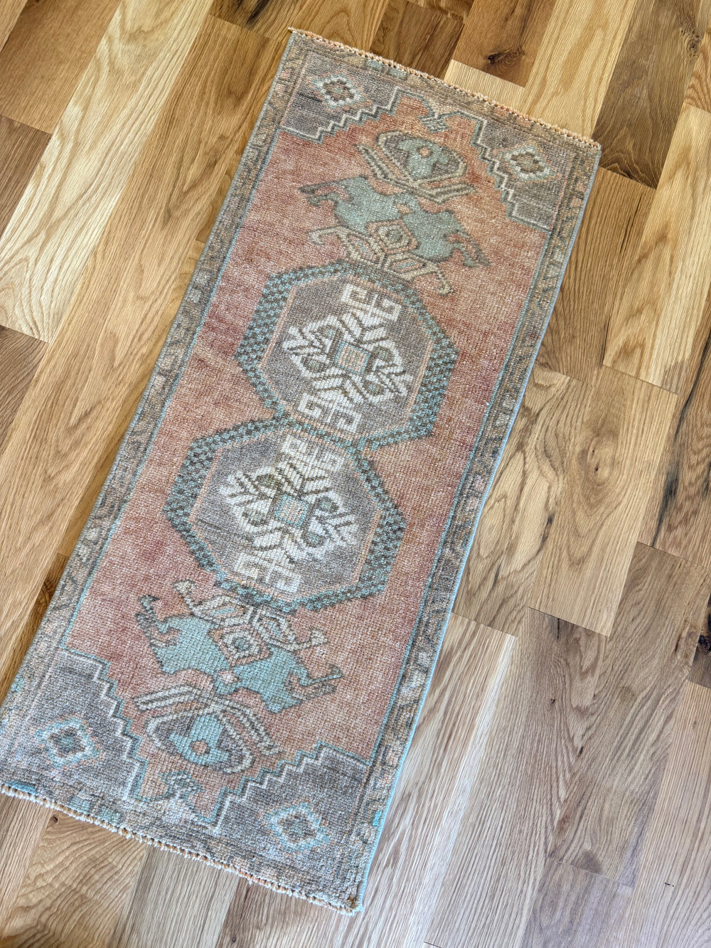 Yastik 1.5x3.2 - LillieKat Rugs
