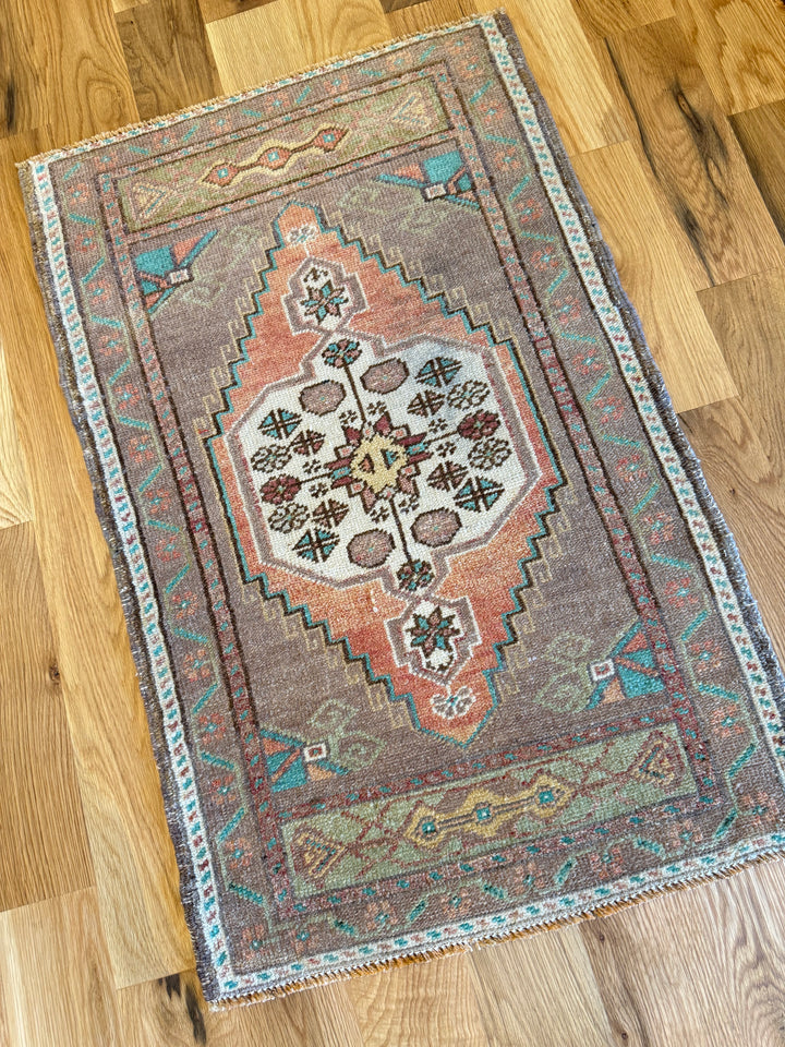 Yastik 1.11x3.0 - LillieKat Rugs