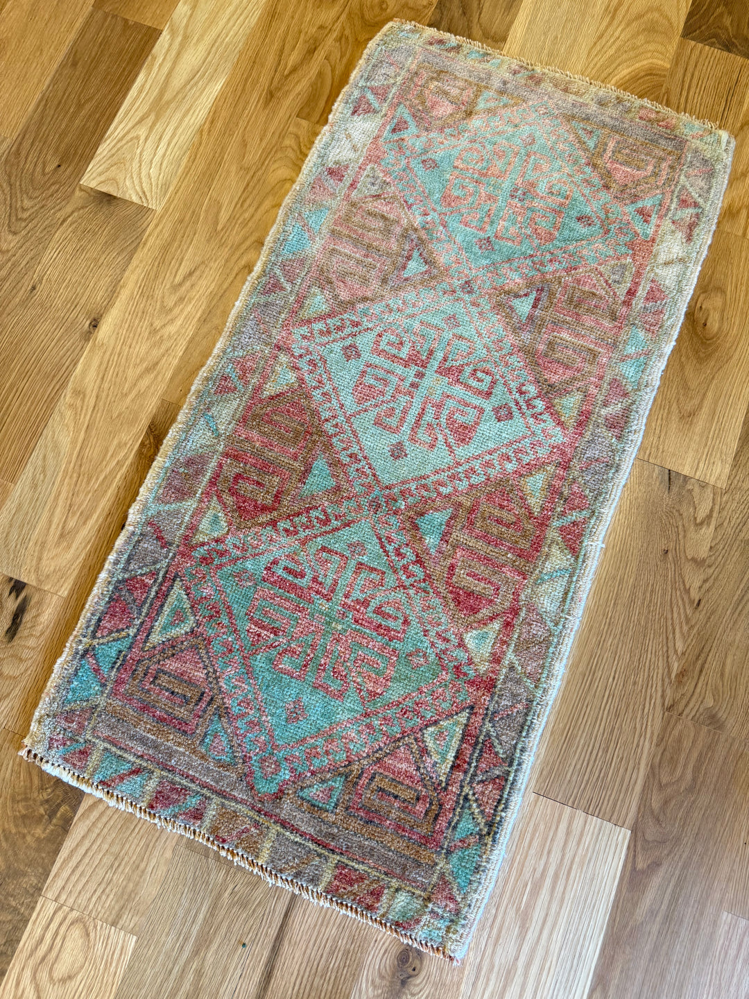 Yastik 1.7x3.2 - LillieKat Rugs