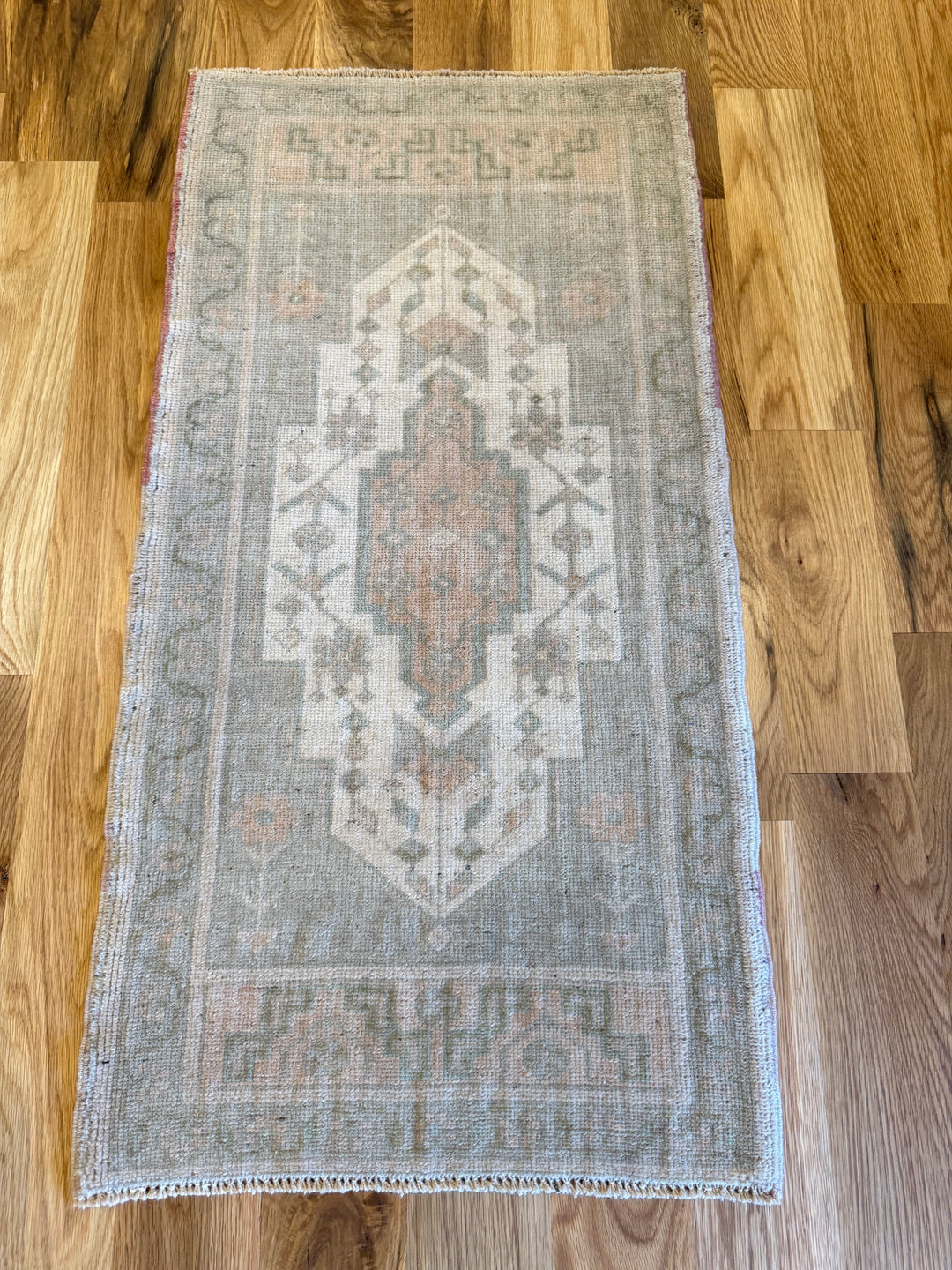 Yastik 1.9x3.3 - LillieKat Rugs