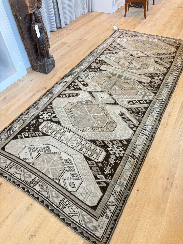 Caucasian Gallery Runner 4.11x10.0