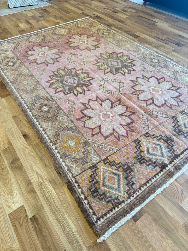 Kyrgyz 6.3x9.5