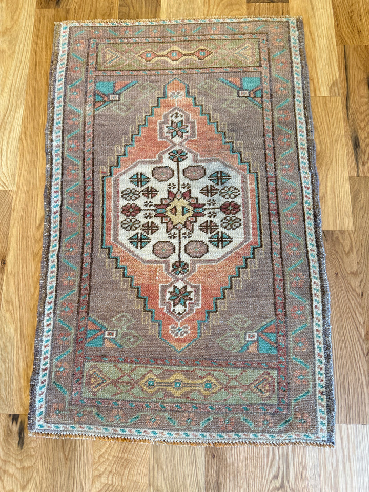 Yastik 1.11x3.0 - LillieKat Rugs