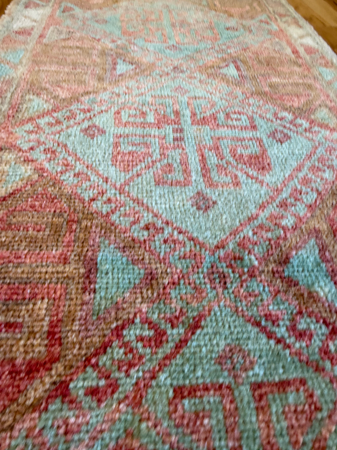 Yastik 1.7x3.2 - LillieKat Rugs