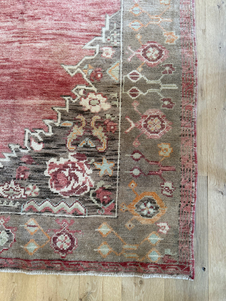 Anatolian 5.9x8.8 - LillieKat Rugs