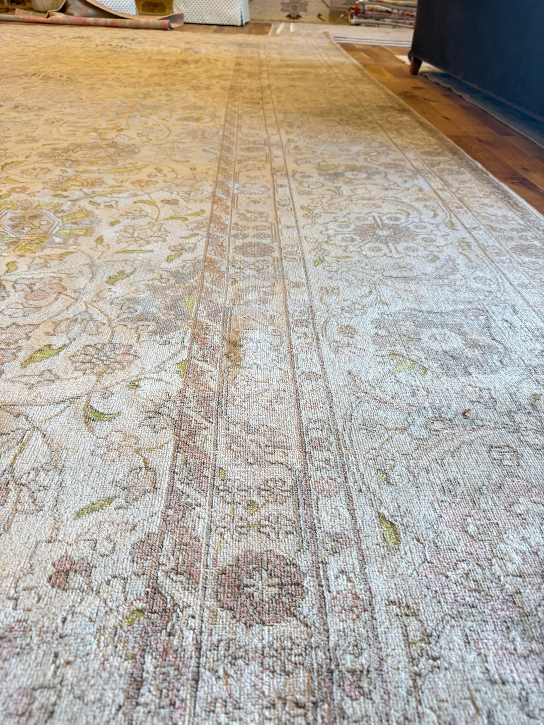 Tabriz 13.1x17.7