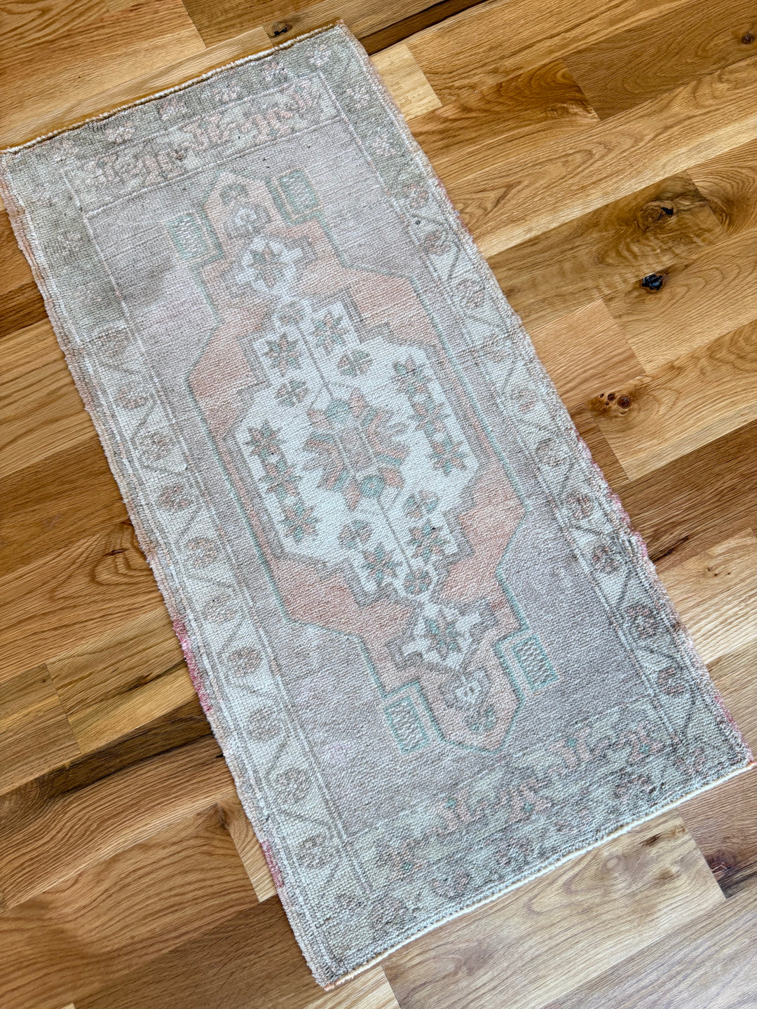 Yastik 1.7x3.3 - LillieKat Rugs