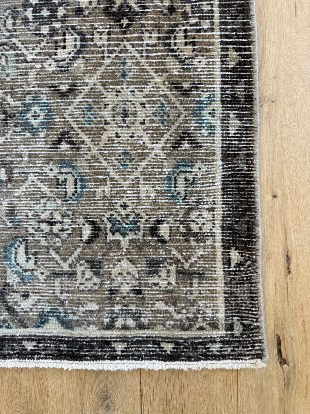 Anatolian Runner 2.7x8.11 - LillieKat Rugs