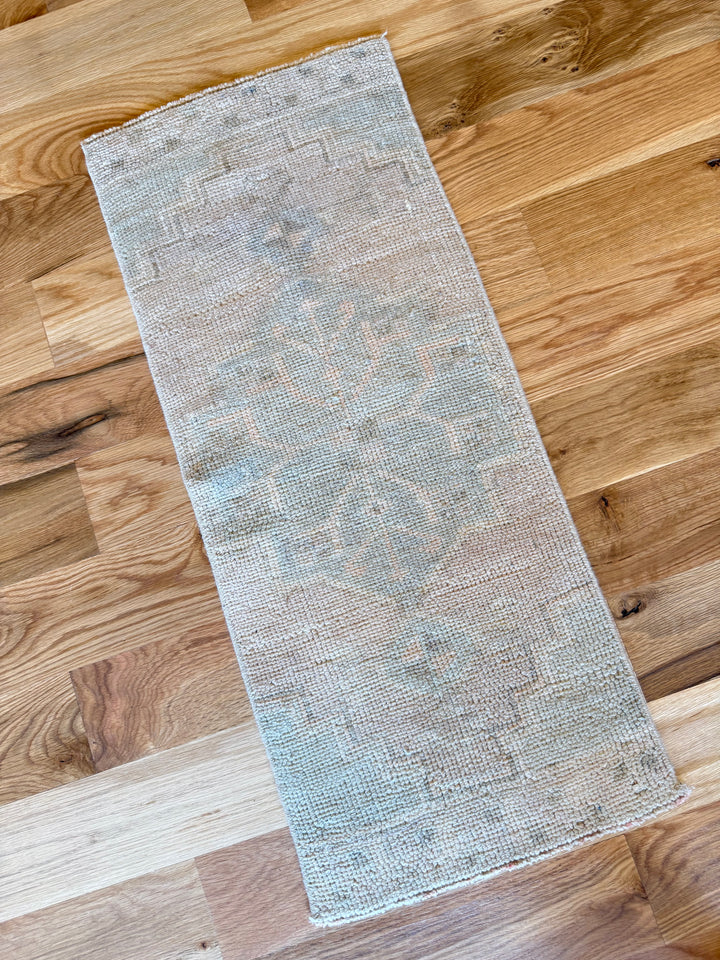 Yastik 1.2x2.8 - LillieKat Rugs