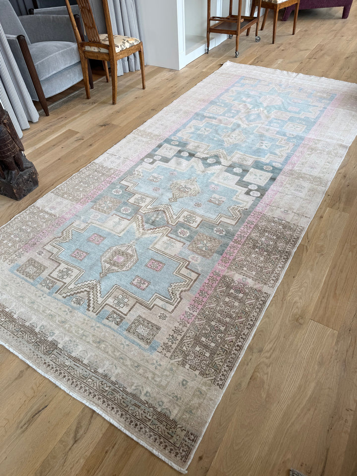 Ardebil Gallery Runner 5.2x12.0