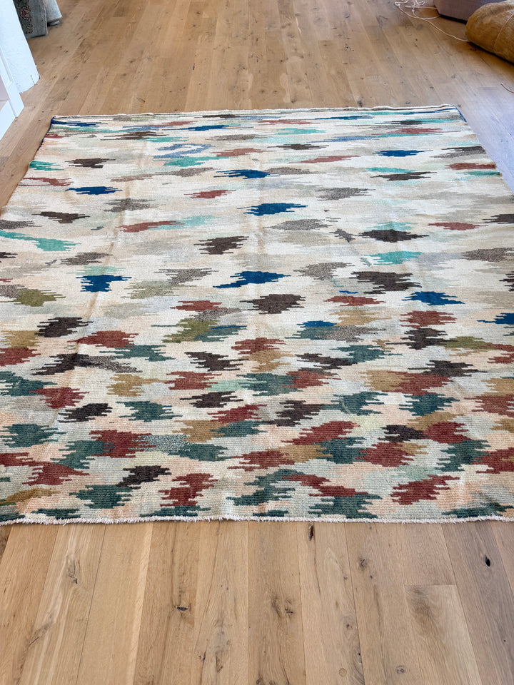 Tulu 7.10x8.2 - LillieKat Rugs